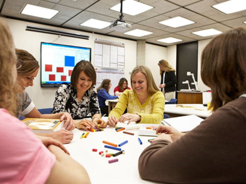 Photo of student registering for courses