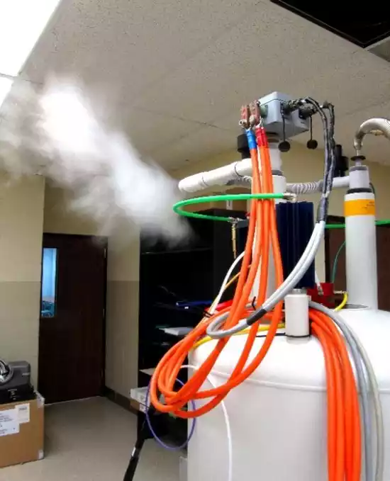 Pictures from the installation of our high-resolution NMR Spectrometerv