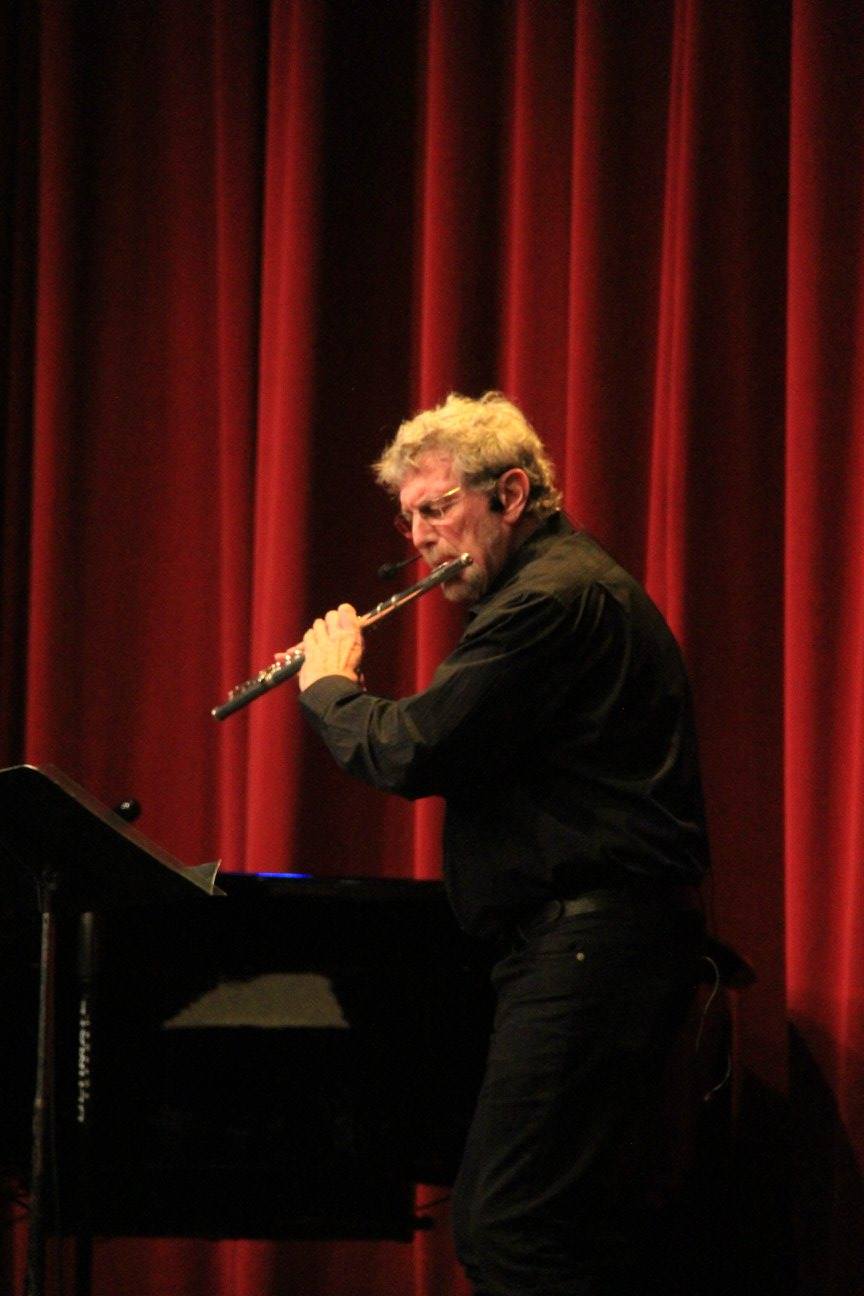 Eduardo Tami on flute