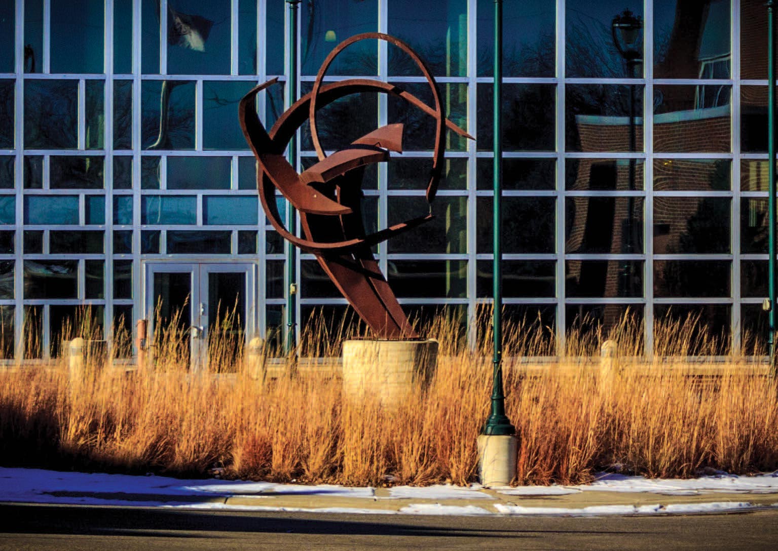 Photo of another SMSU Sculpture