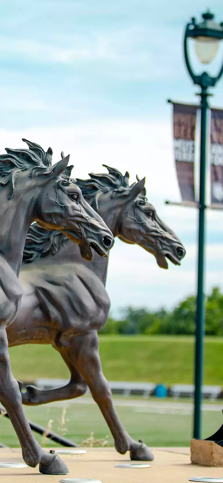 smsu bronze mustang statue