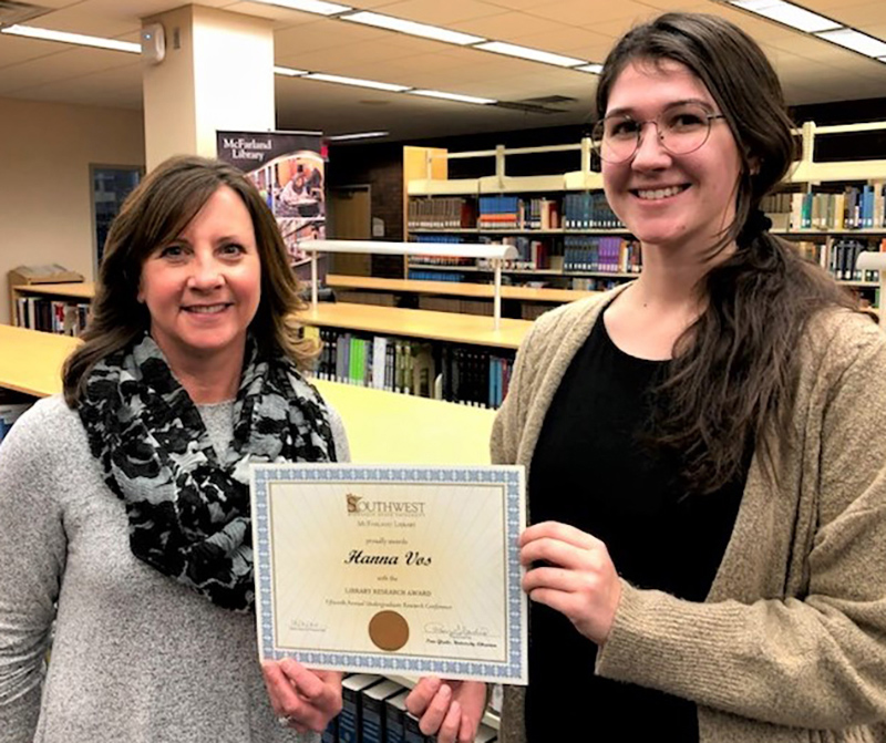 Librarian Pam Gladis, left, and Hanna Vos