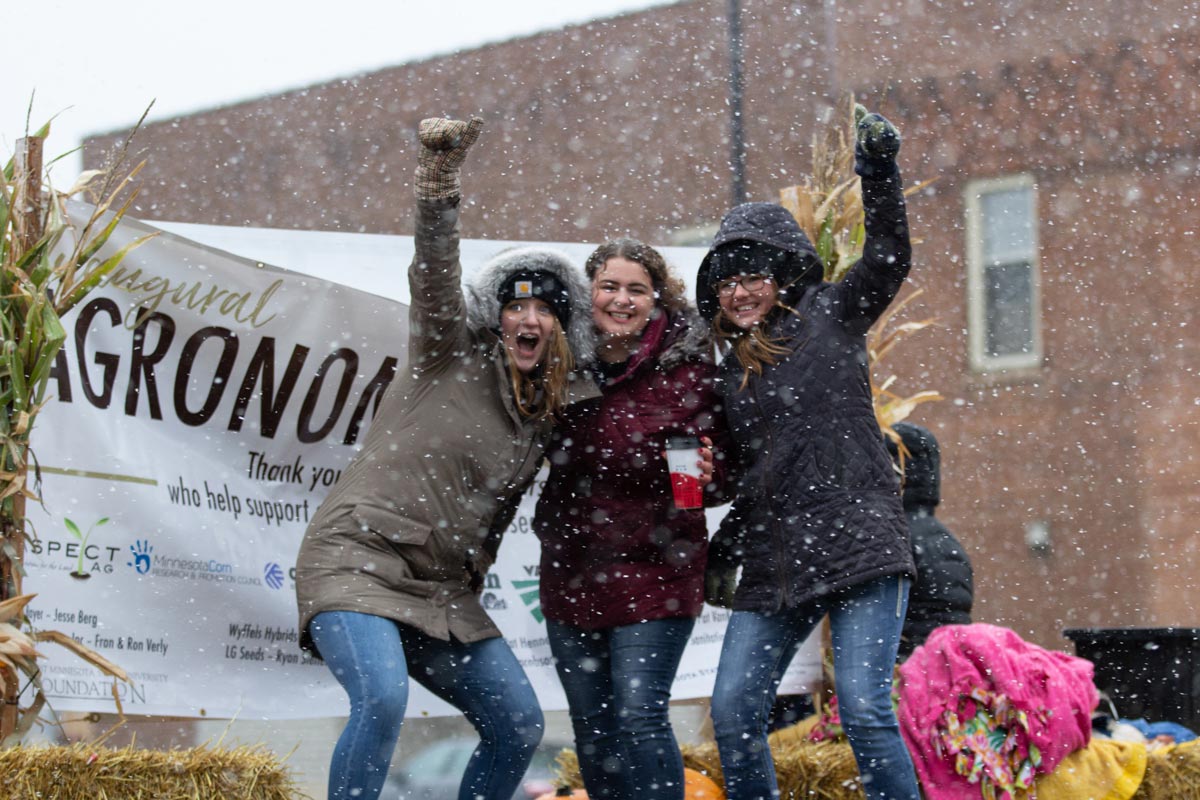 The last time there was a Homecoming parade, snow flurries added to the fun!
