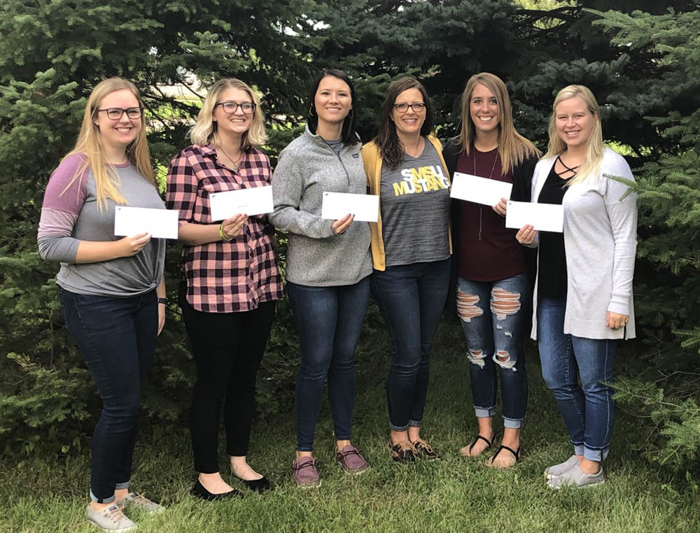 On-campus winners: Emily Augustin, Kathryn VanderZiel, Kelly Nettik, Kandy Noles Stevens, Alison Olberding, Whitney Donkersloot